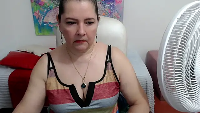 Stripchat sex cam leonela_69