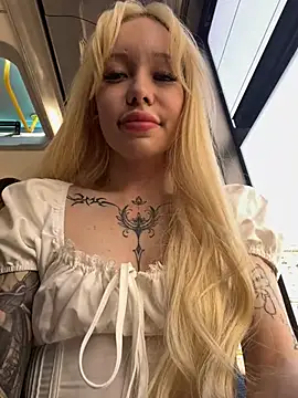Stripchat sex cam babydolll
