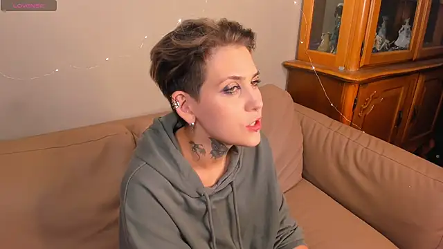Stripchat sex cam MaydaBinner