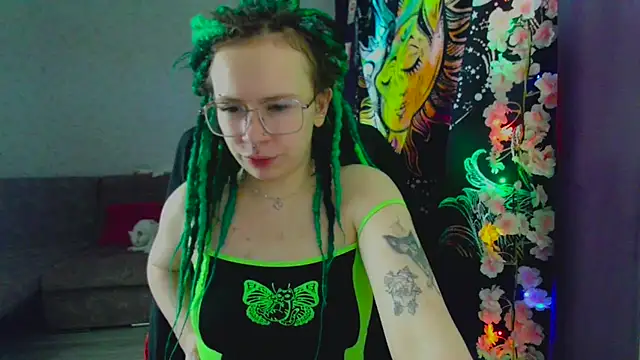 Stripchat sex cam LileyFox