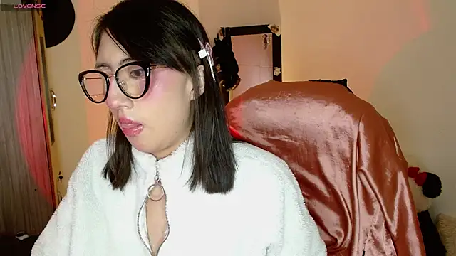 Stripchat sex cam CuteBelaa