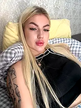 Stripchat sex cam mewlana
