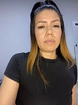 Stripchat sex cam martina_contreras