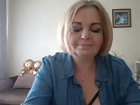 Stripchat sex cam SofiyaPetrova