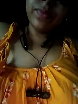 Stripchat sex cam CUTE-MAYA2