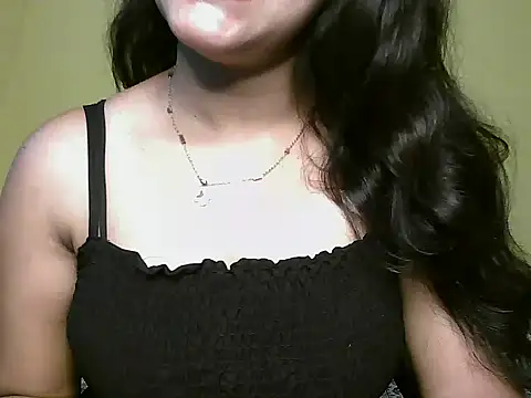 Stripchat sex cam ursunny007