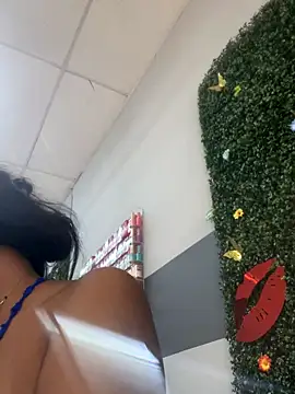 Stripchat sex cam HunnyDewMe