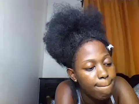 Stripchat sex cam Essycee