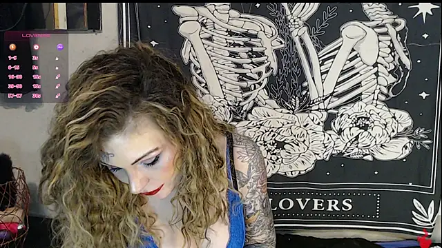 Stripchat sex cam meganluv69