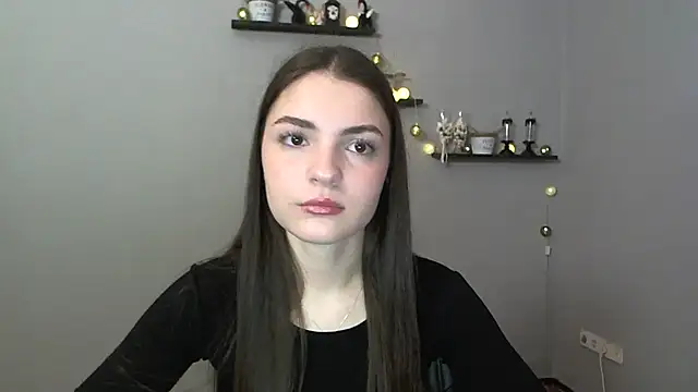 Stripchat sex cam EmelinaLove