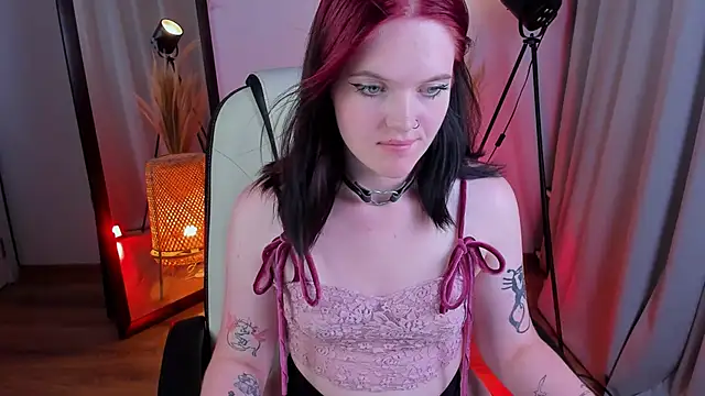 Stripchat sex cam SofiReed