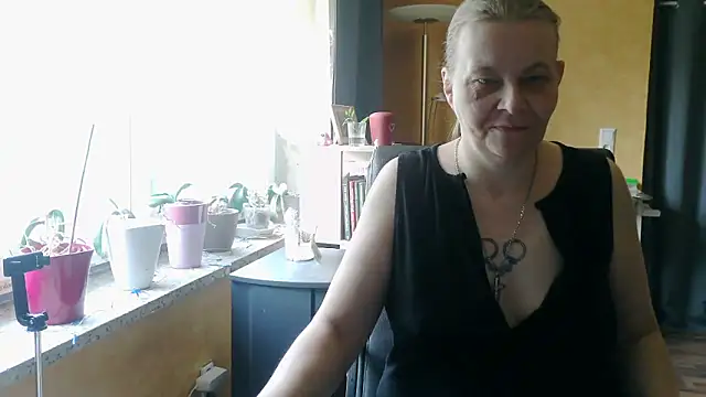 Stripchat sex cam Cherrysweetkiss