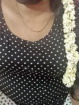 Stripchat sex cam tamil-varshu