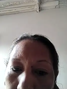 Stripchat sex cam naughtyhottie