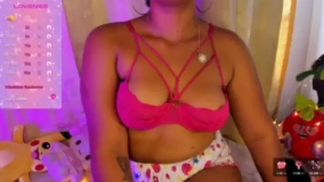 Stripchat sex cam littlesusssie