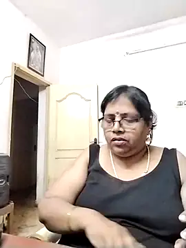 Stripchat sex cam Gayathri-yours