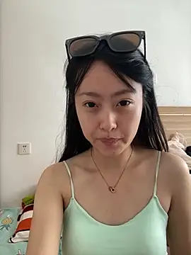 Stripchat sex cam MengMeng0515