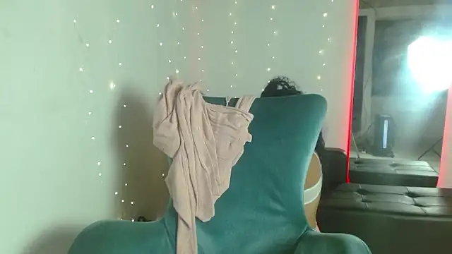 Stripchat sex cam NykkySweets