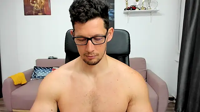 Stripchat sex cam BrutusK08