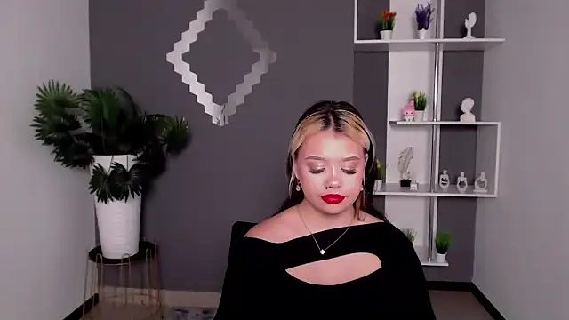 Stripchat sex cam RianaGrange