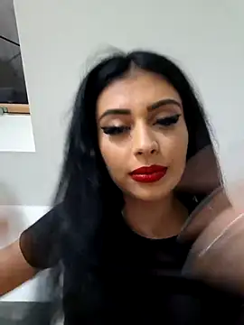 Stripchat sex cam CrazyBrunette