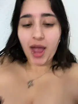 Stripchat sex cam SashaLuss_