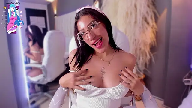 Stripchat sex cam Smeralda20