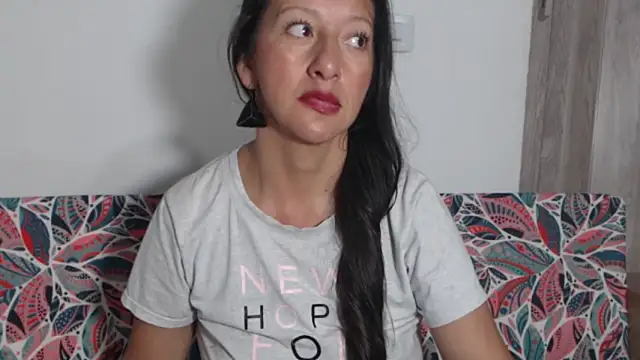 Stripchat sex cam loretylizzz