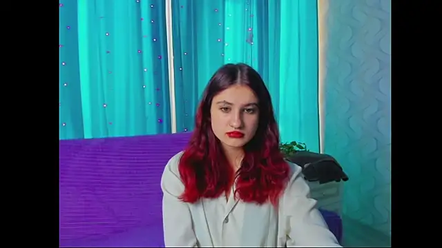Stripchat sex cam SophieRey7