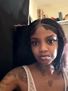 Stripchat sex cam AriAmour