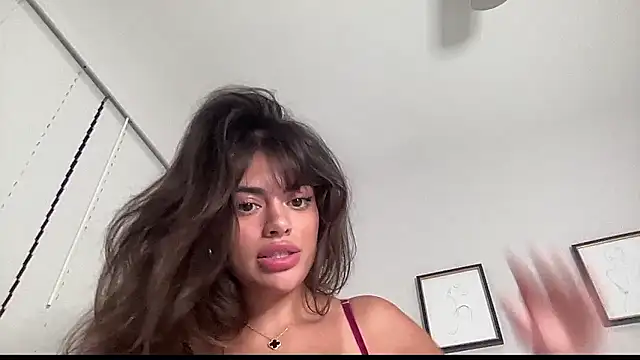 Stripchat sex cam Poutyselenaaa