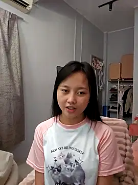 Stripchat sex cam lirz06