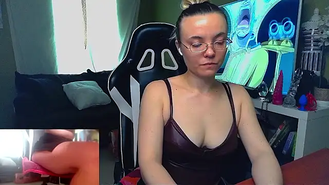 Stripchat sex cam MessyAfterMidnight
